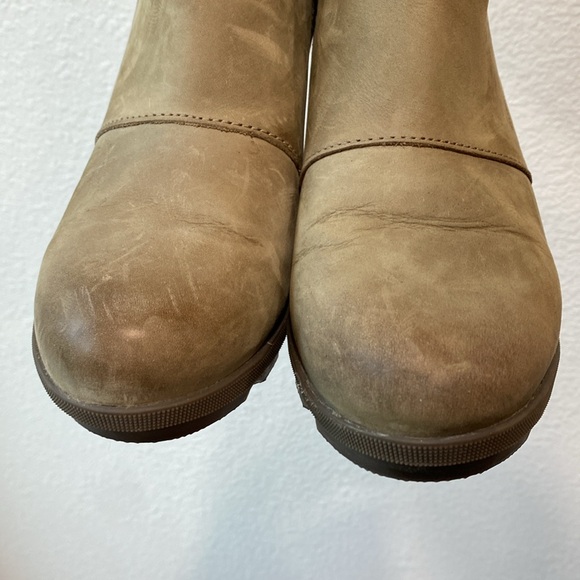 Sorel Women's Joan Of Arctic Slip On Wedge Tan Boots Size 9 - Picture 6 of 7
